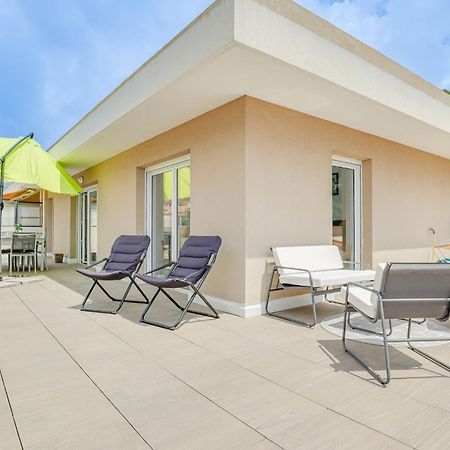Spacieux Rooftop Parking, Terrasse Ensoleillee Mentone Esterno foto