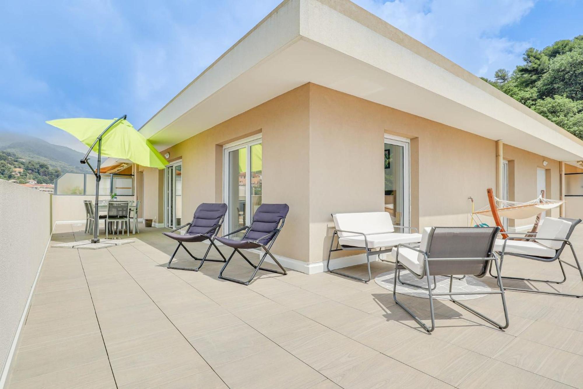 Spacieux Rooftop Parking, Terrasse Ensoleillee Mentone Esterno foto